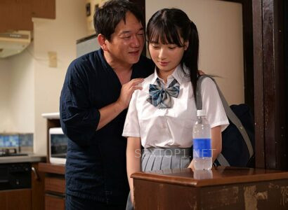 Poster of Bố dượng lừa con gái riêng của vợ uống thuốc kích dục để thoải mái “chăm sóc”